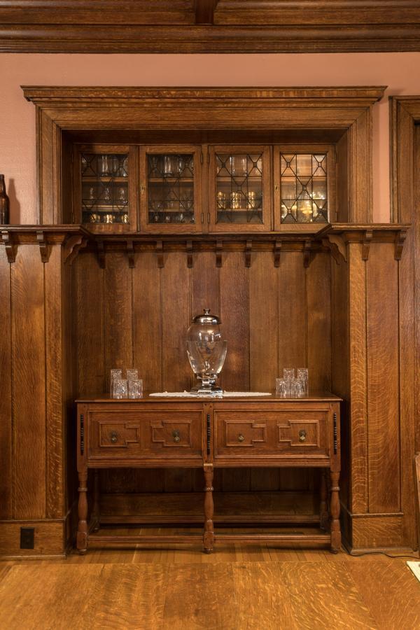 Ringling House 3*