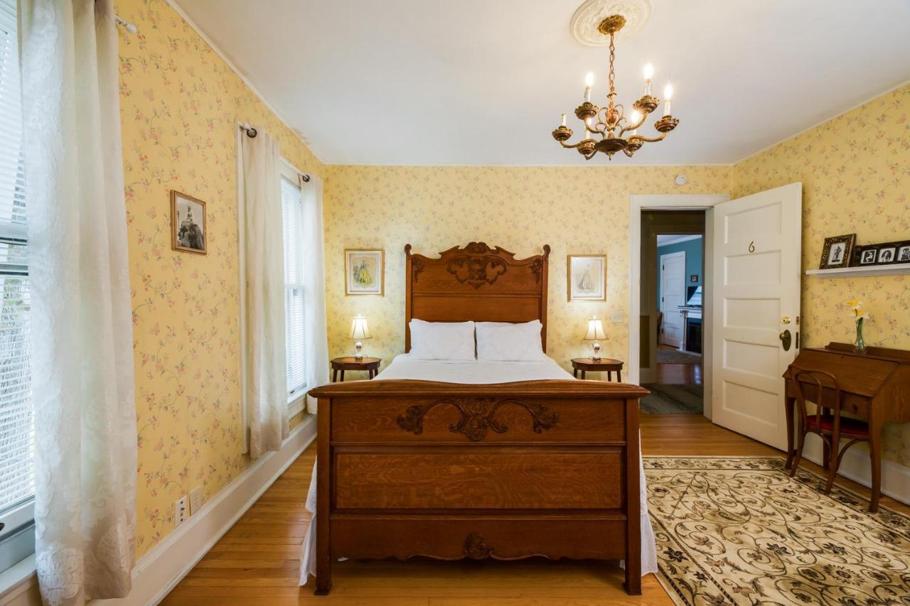Couette-café Ringling House 3*