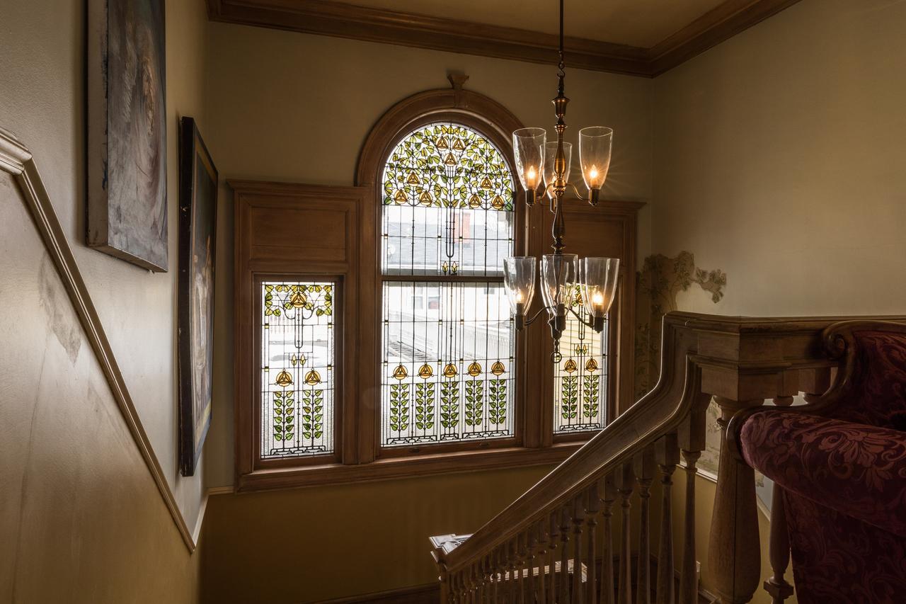 Ringling House 3*